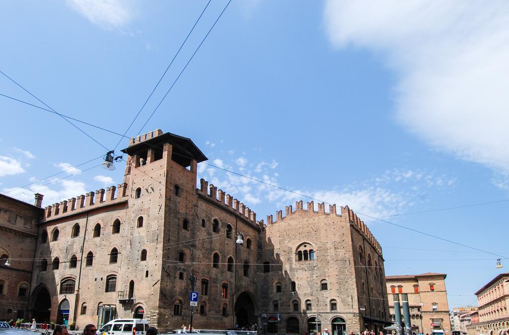 Ur-Nest Piazza Maggiore Bologna Værelse billede